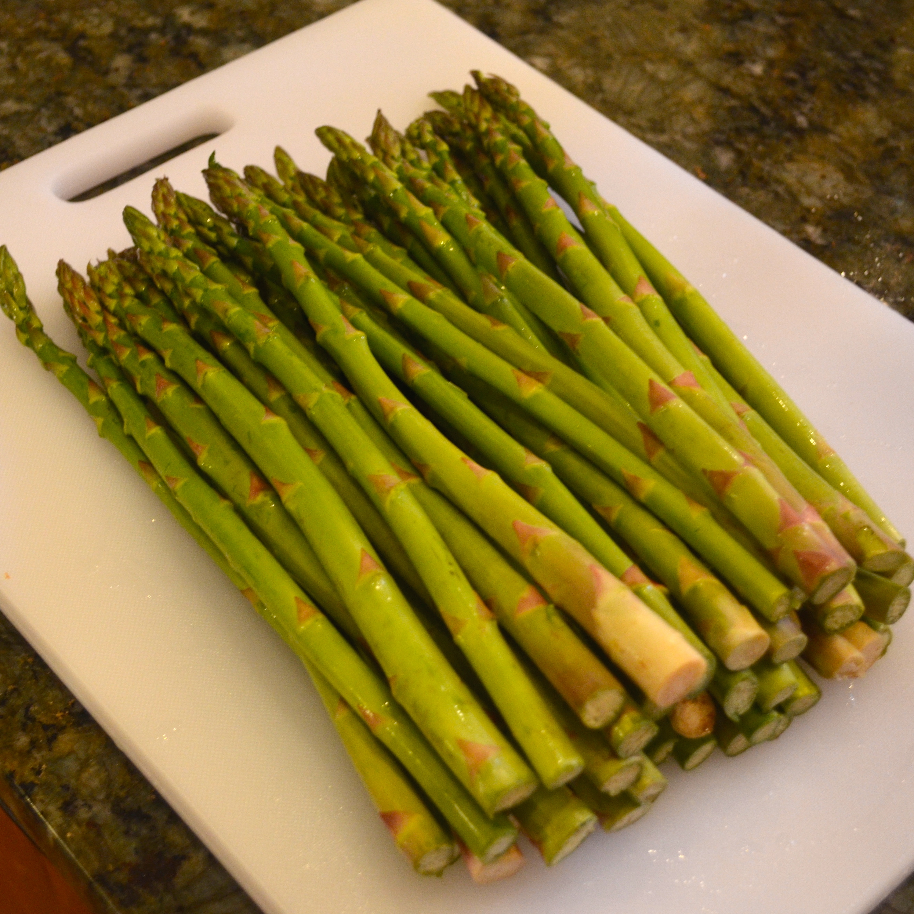 CREAMY ASPARAGUS SOUP