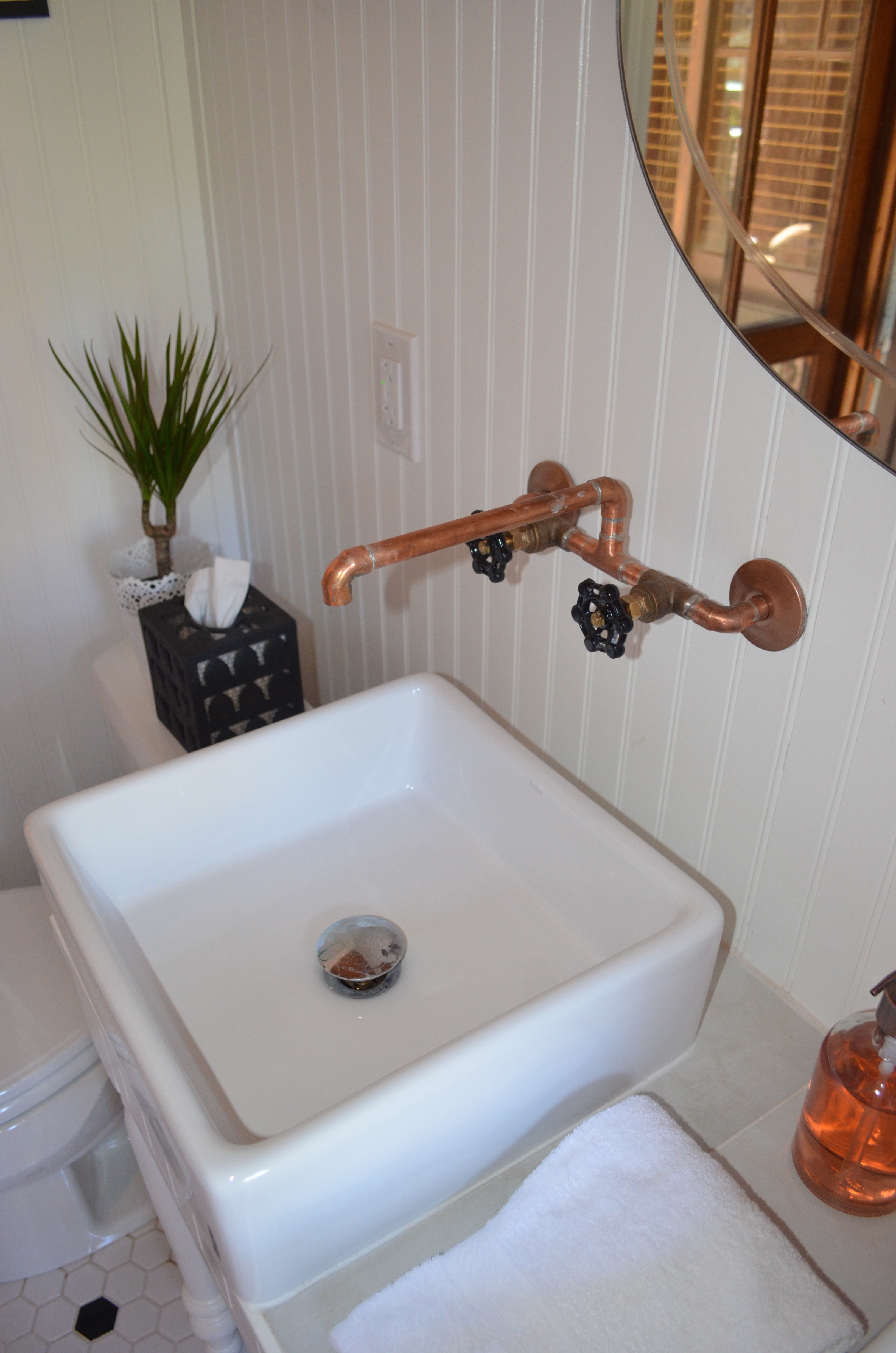 INTRODUCING MY LOG CABIN BATHROOM RENOVATION