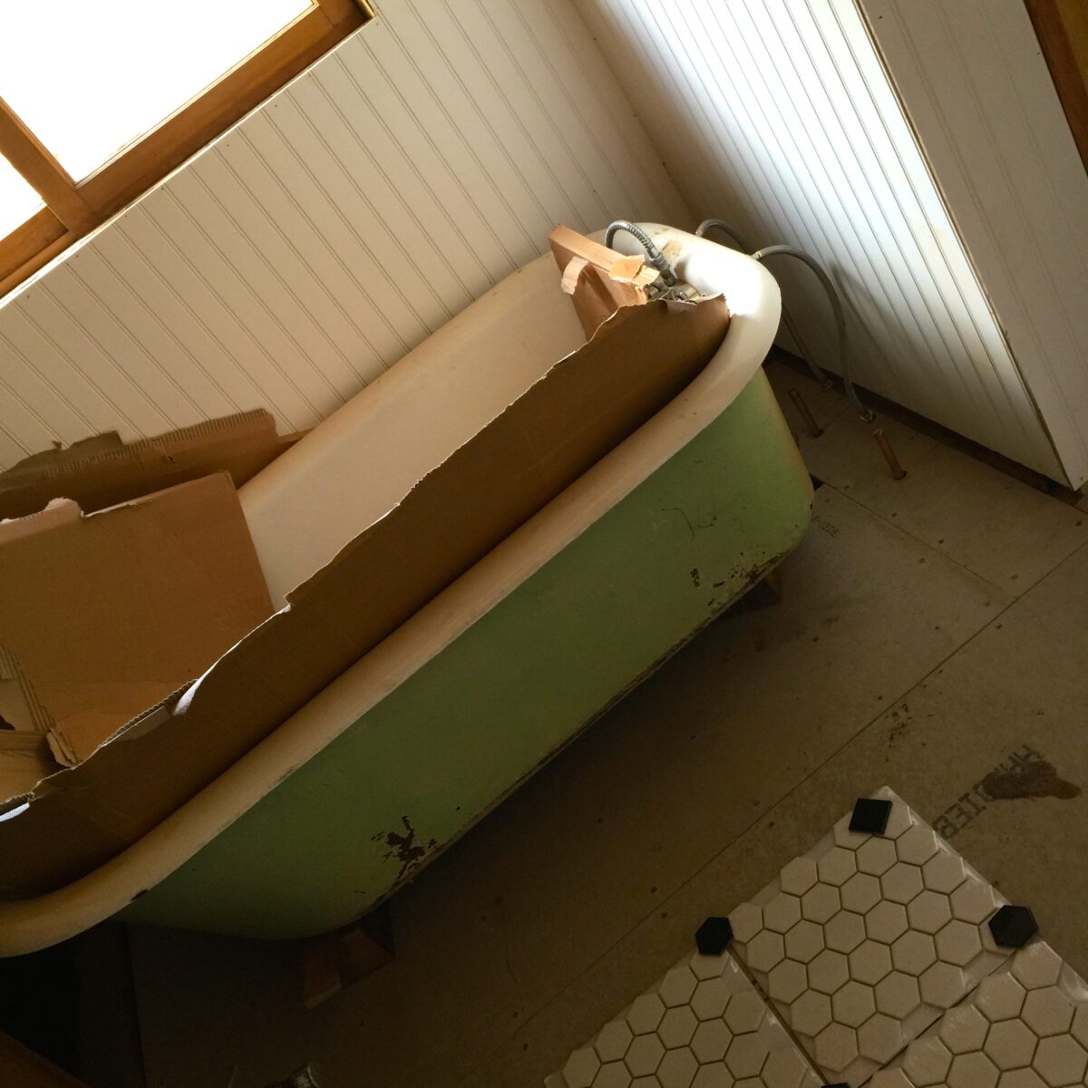 INTRODUCING MY LOG CABIN BATHROOM RENOVATION