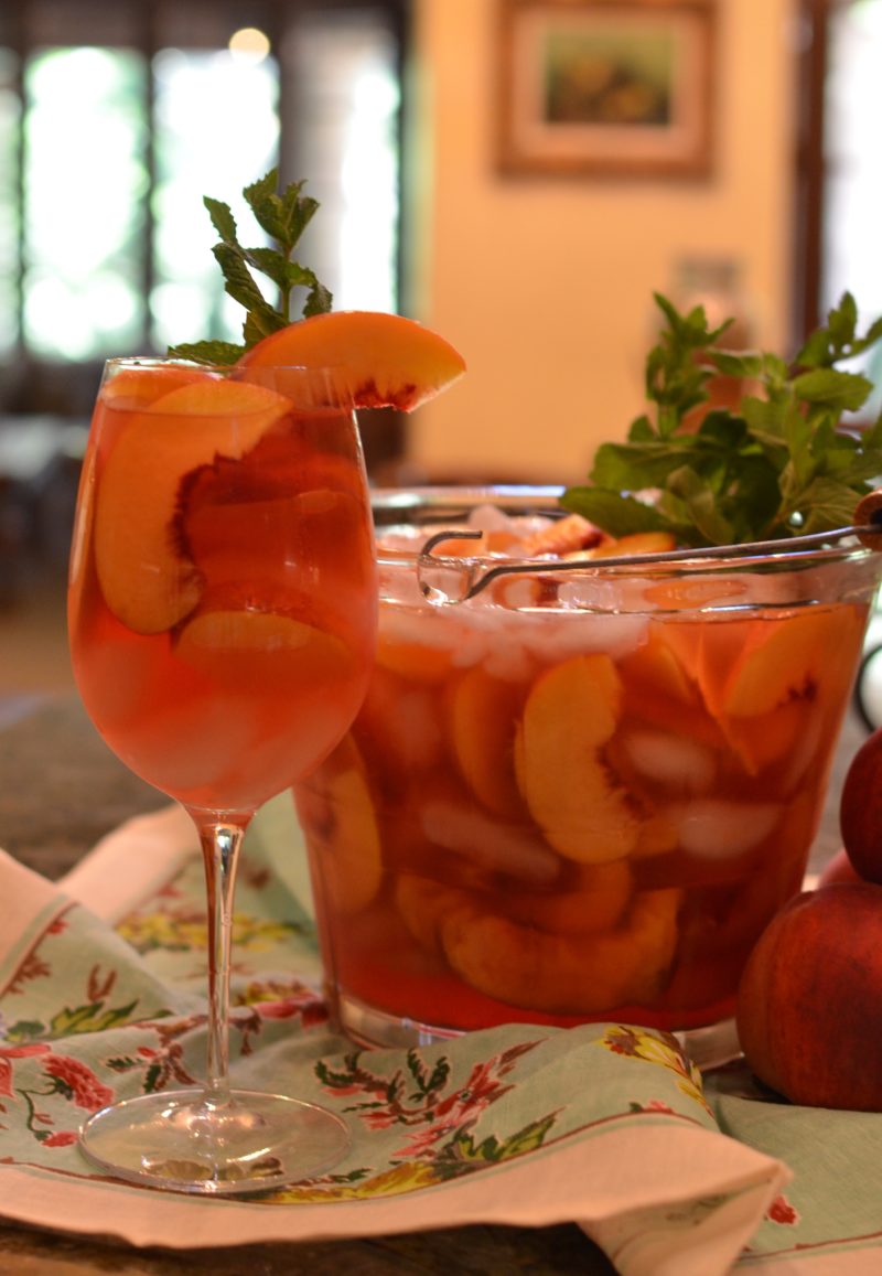 REFRESHING ICED TEA SANGRIA STYLE