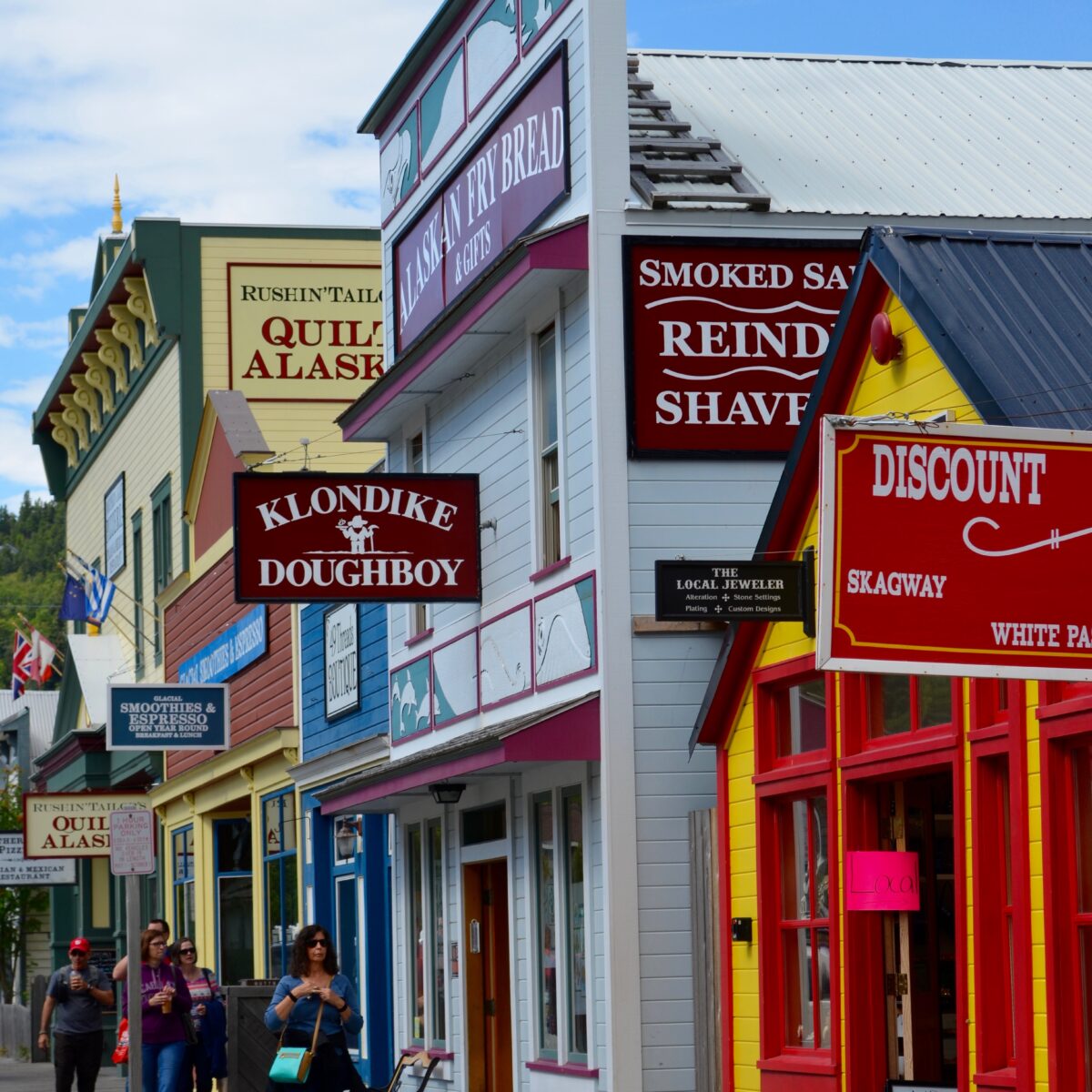 THE STUNNING SCENERY OF ENDICOTT ARM FJORD ALASKA