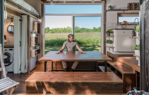 THE MOST CHARMING TINY HOUSE I'VE EVER SEEN | www.AfterOrangeCounty.com