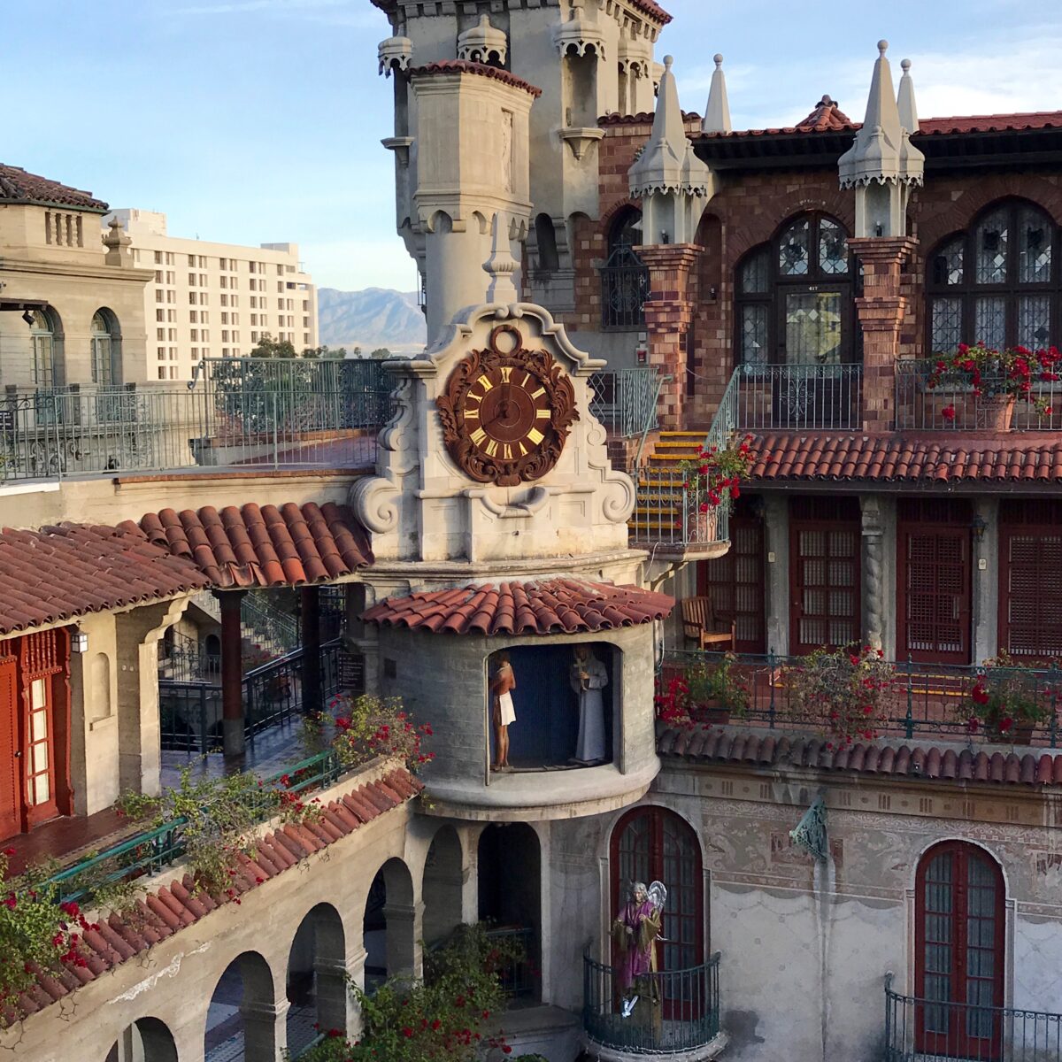 The entrance of the Mission Inn Hotel and Spa courtyard in