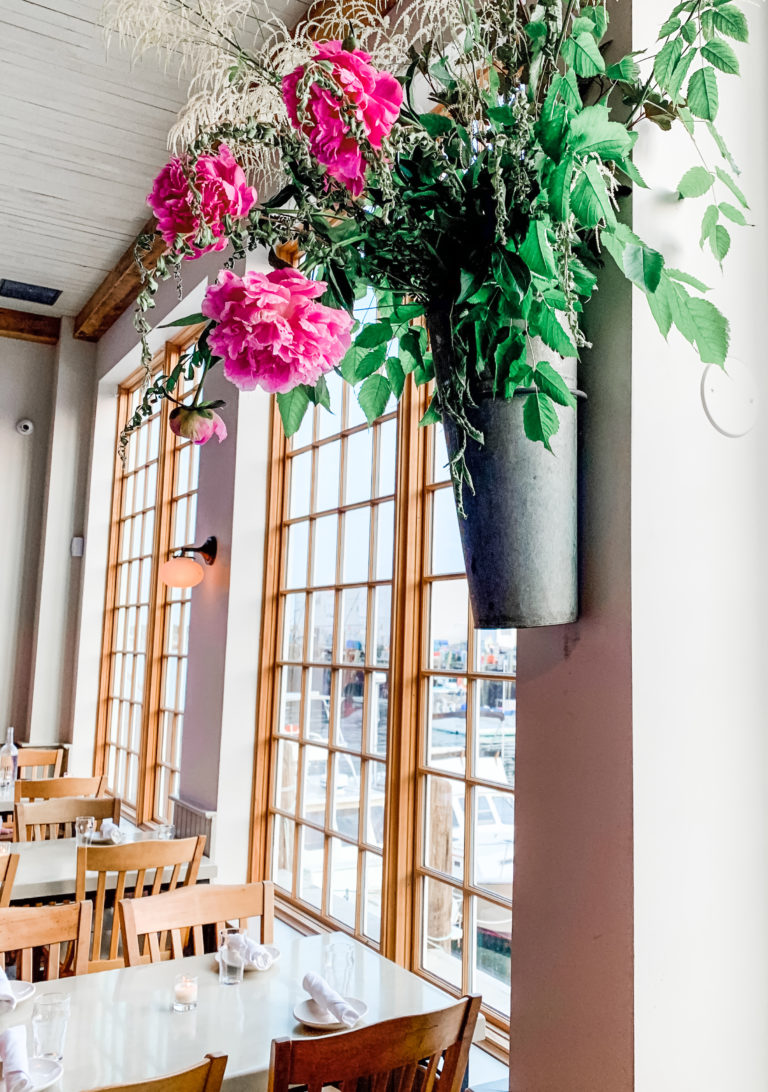 HOW TO DINE DELICIOUSLY IN PORTLAND MAINE SCALES