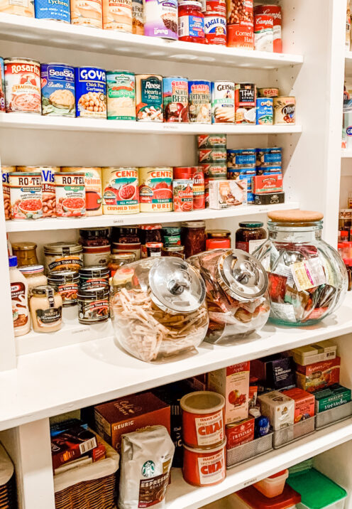 SMART IDEAS AND TIPS FOR ORGANIZING YOUR KITCHEN PANTRY | www.AfterOrangeCounty.com | #Pantry #Kitchen #HomeOrganization