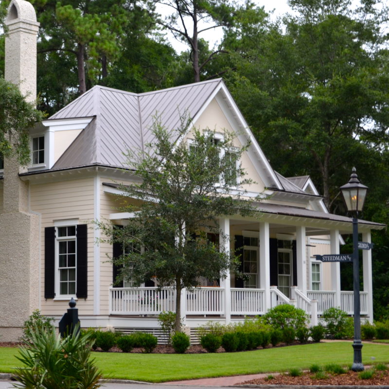 THE LOVELY LOWCOUNTRY HOMES OF PALMETTO BLUFF