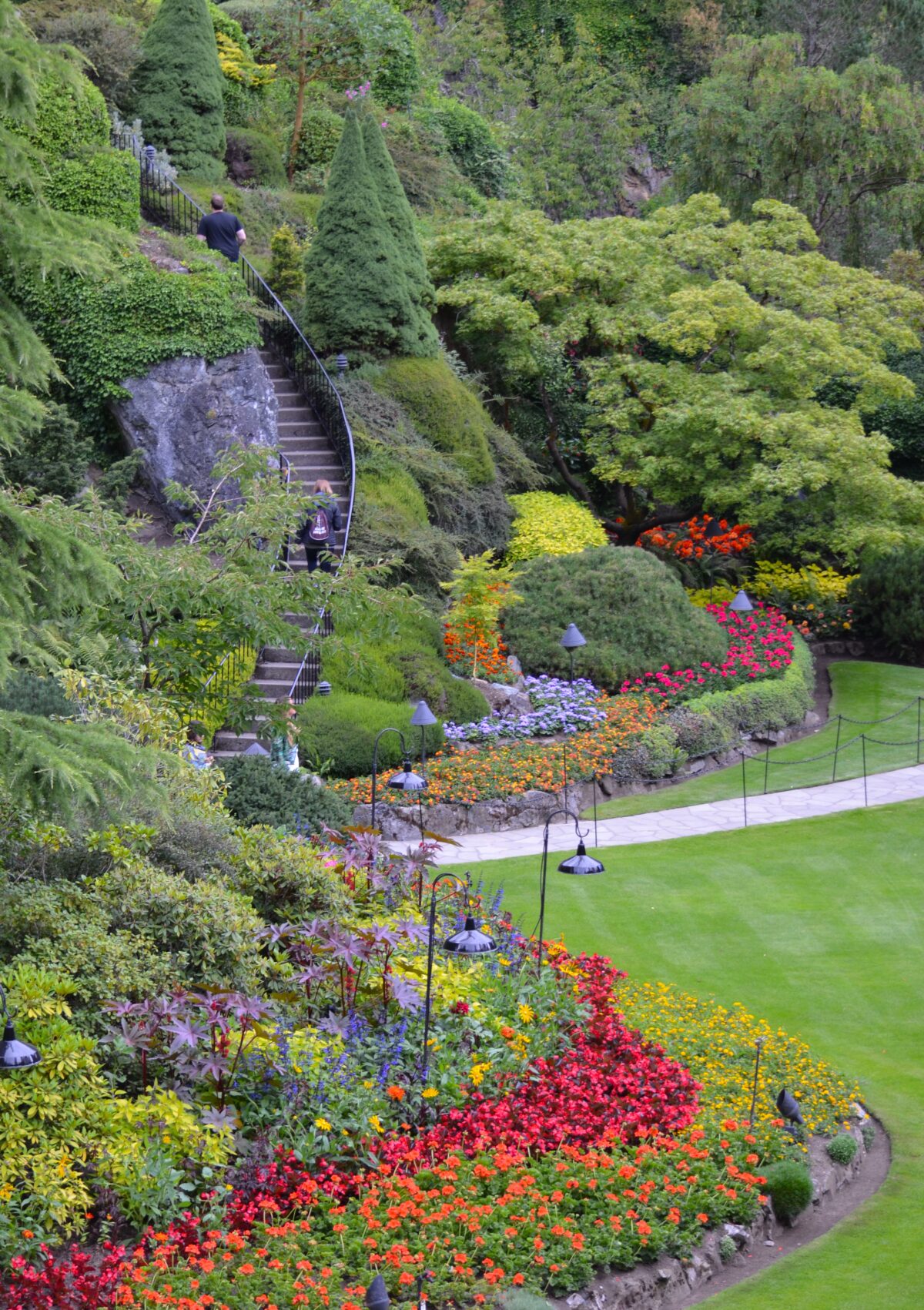 A VISIT TO THE BEAUTIFUL BUTCHART GARDENS