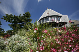 TOP 10 THINGS TO DO IN VICTORIA | Government House | www.AfterOrangeCounty.com